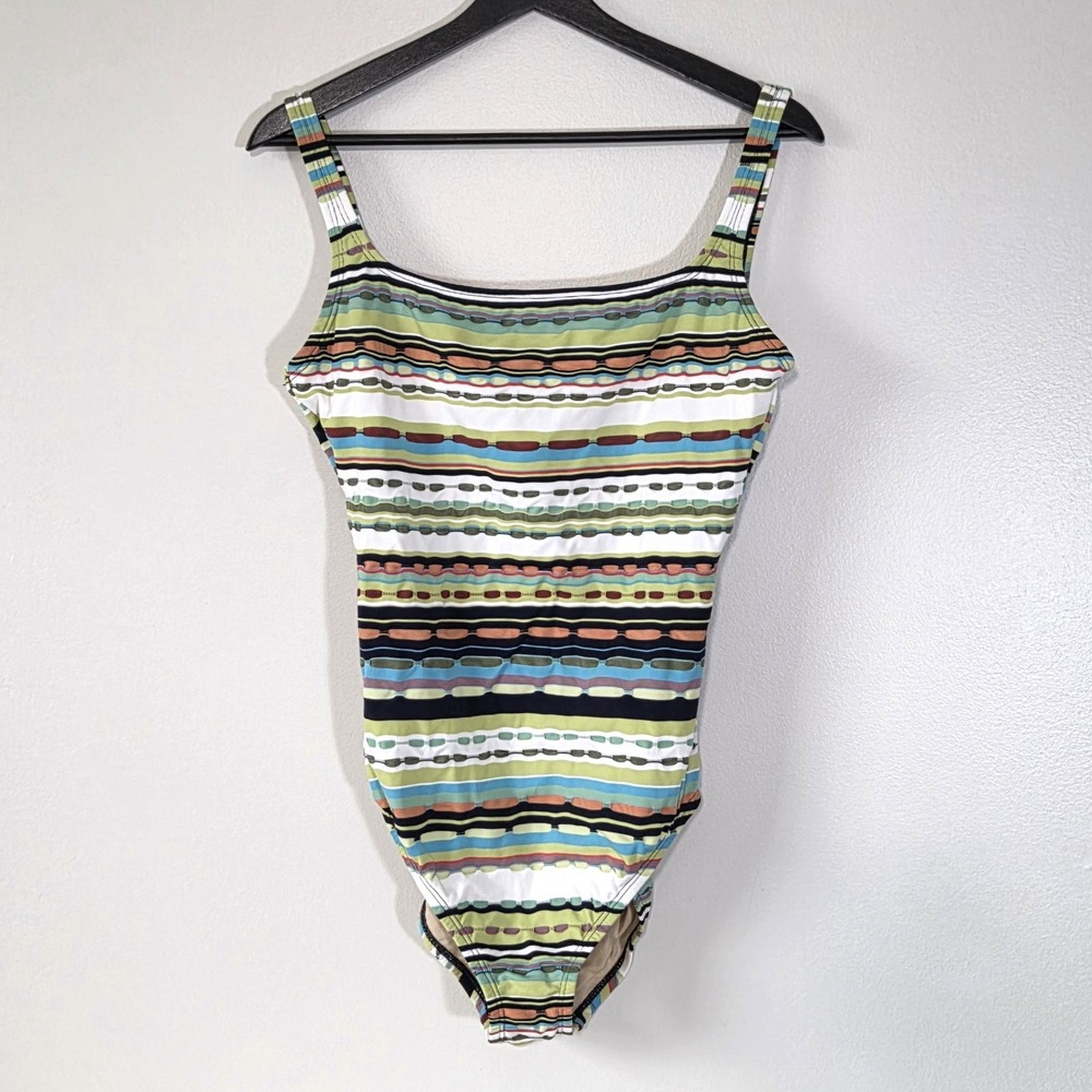 Speedo Women's 14 Conservative U-Back One Piece Swimsuit Intertwine Stripe Green